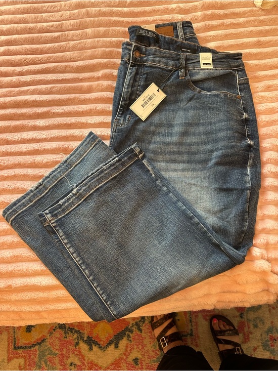 Judy Blue Denim - Judy Blue Medium Wash Blue Wide Crop 24w